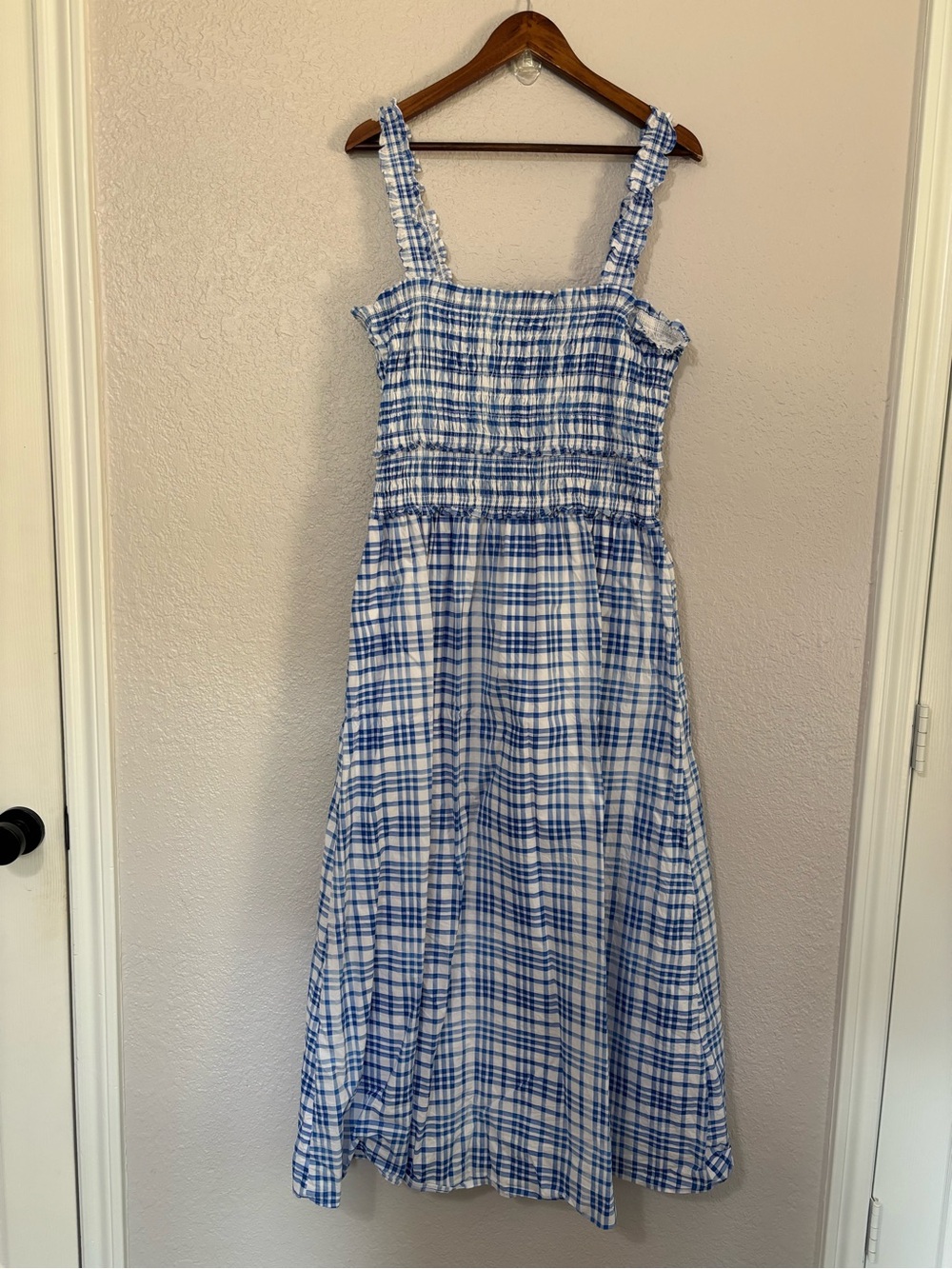 Hill House Plus Size The Azalea Maxi Nap Dress in Blue Watercolor Gingham - Picture 4 of 11